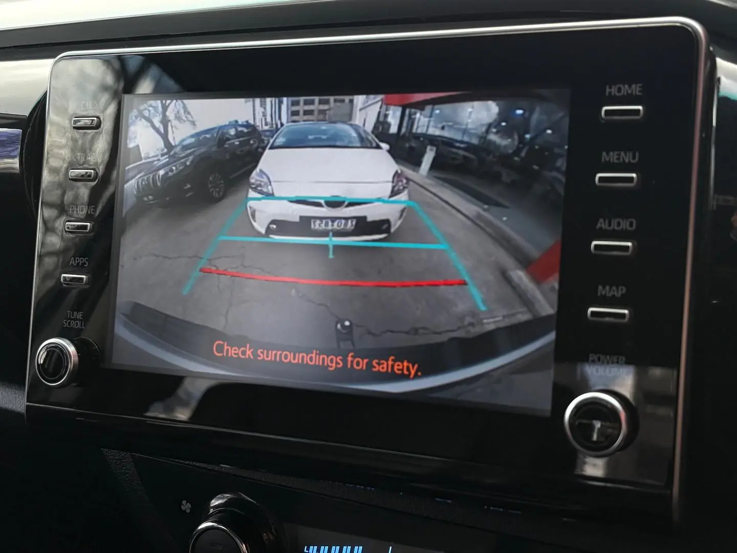2020 Toyota Hilux Gallery Image 15
