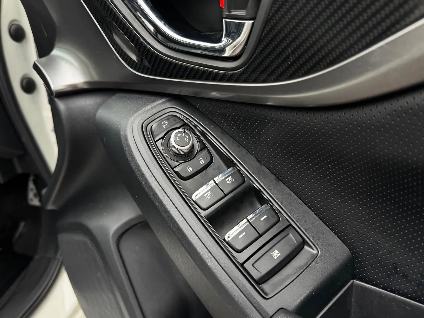 2017 Subaru XV Gallery Image 15