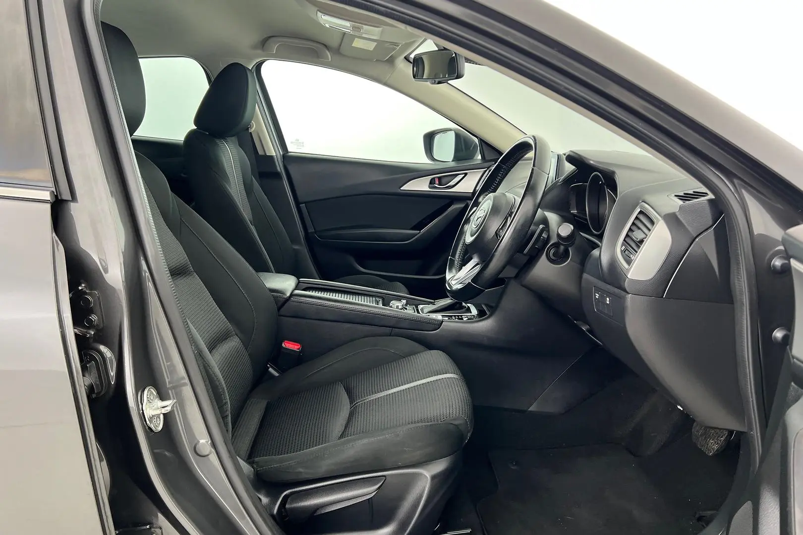 2017 Mazda 3 Gallery Image 14