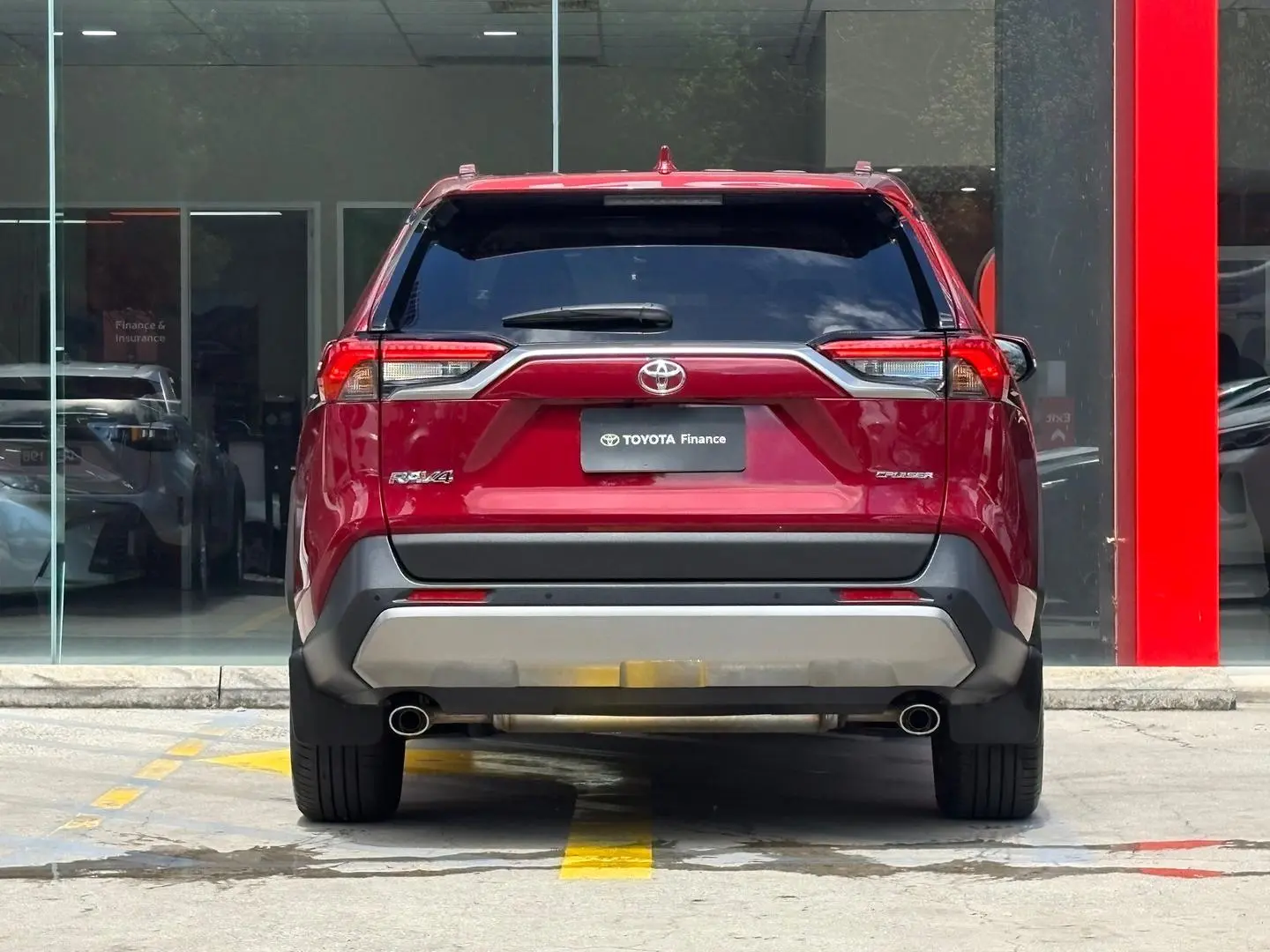 2024 Toyota RAV4 Gallery Image 9