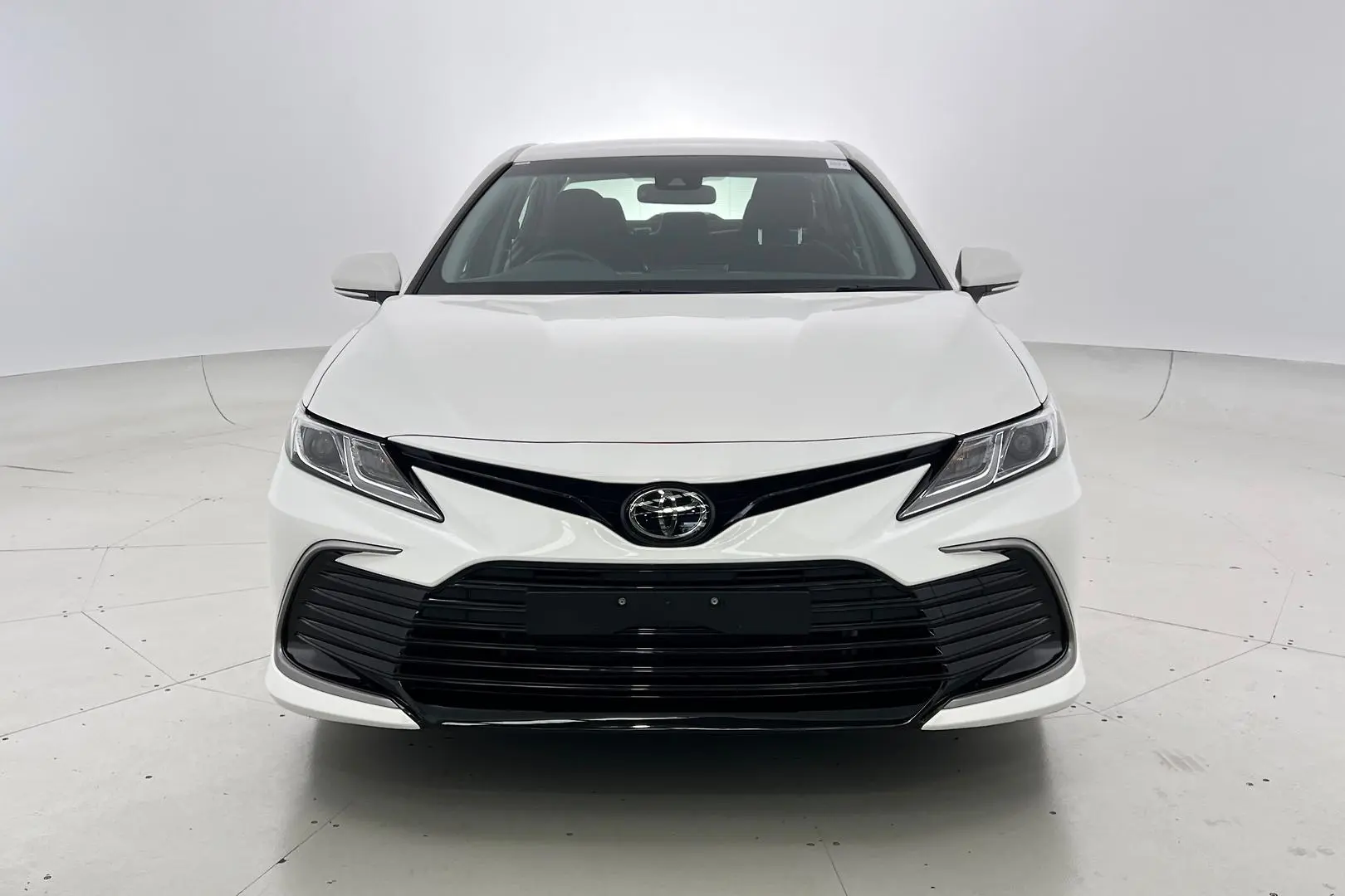 2024 Toyota Camry Gallery Image 6