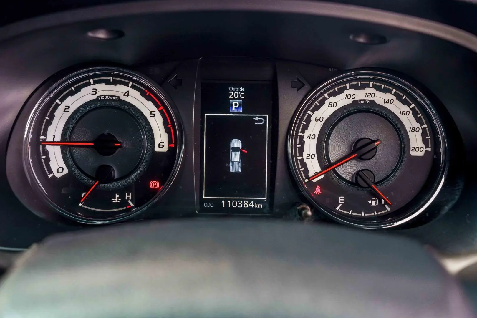 2018 Toyota Hilux Gallery Image 11