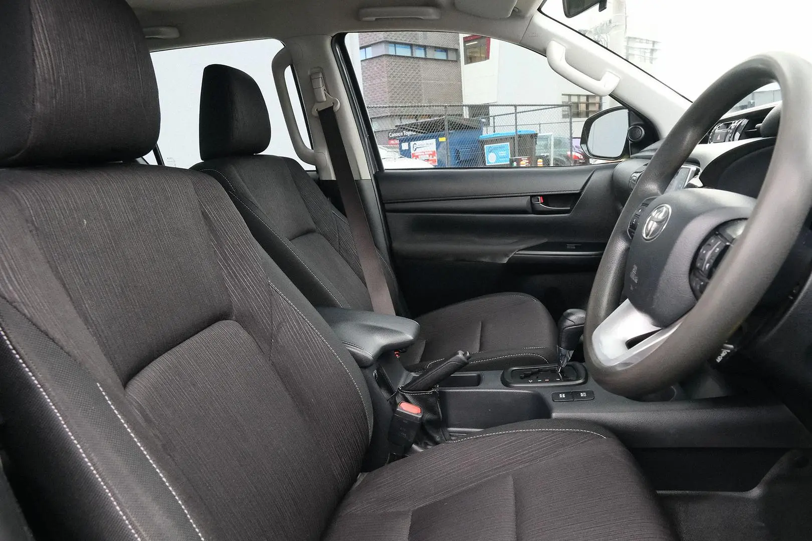 2019 Toyota Hilux Gallery Image 14