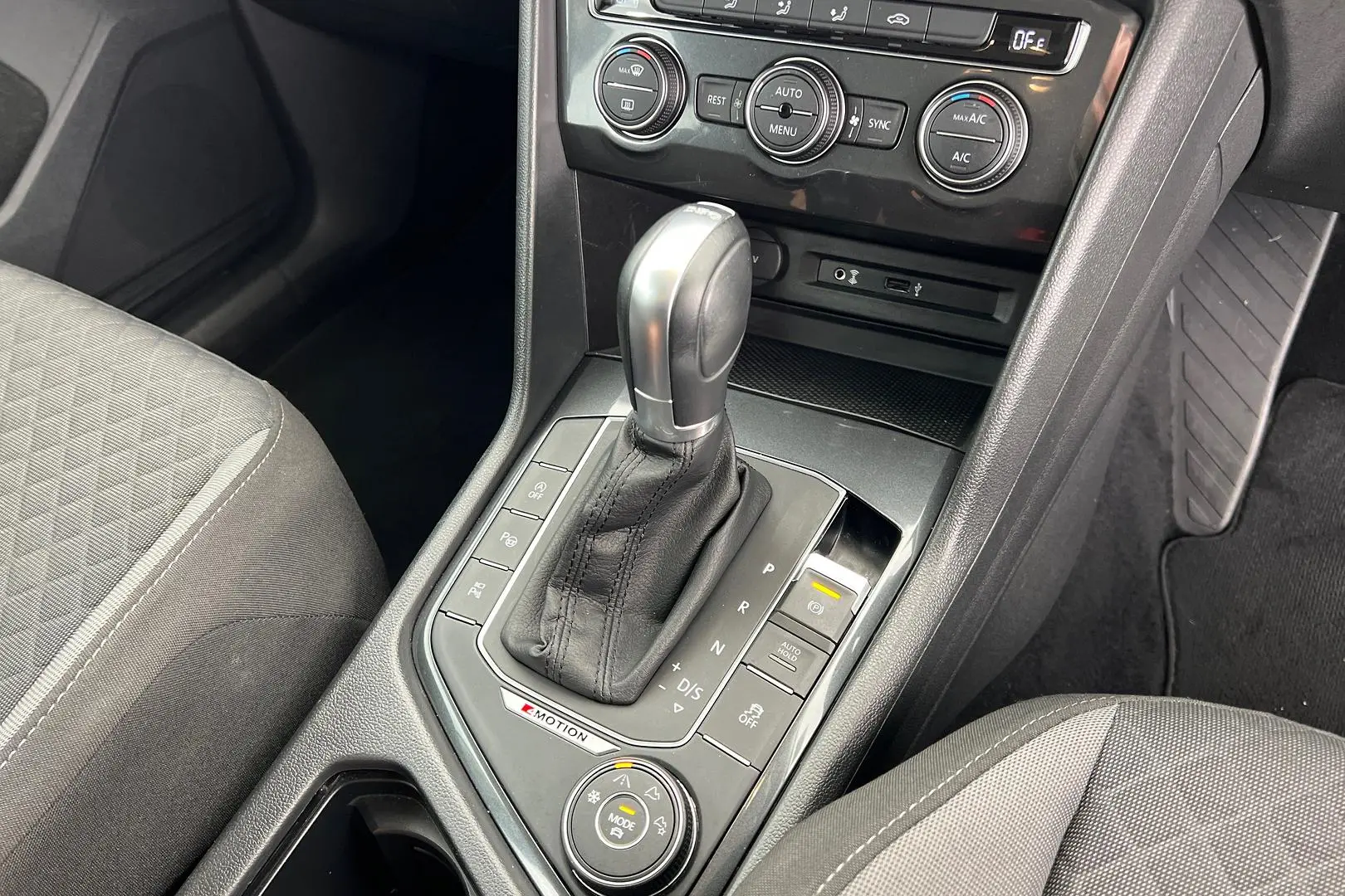 2016 Volkswagen Tiguan Gallery Image 22