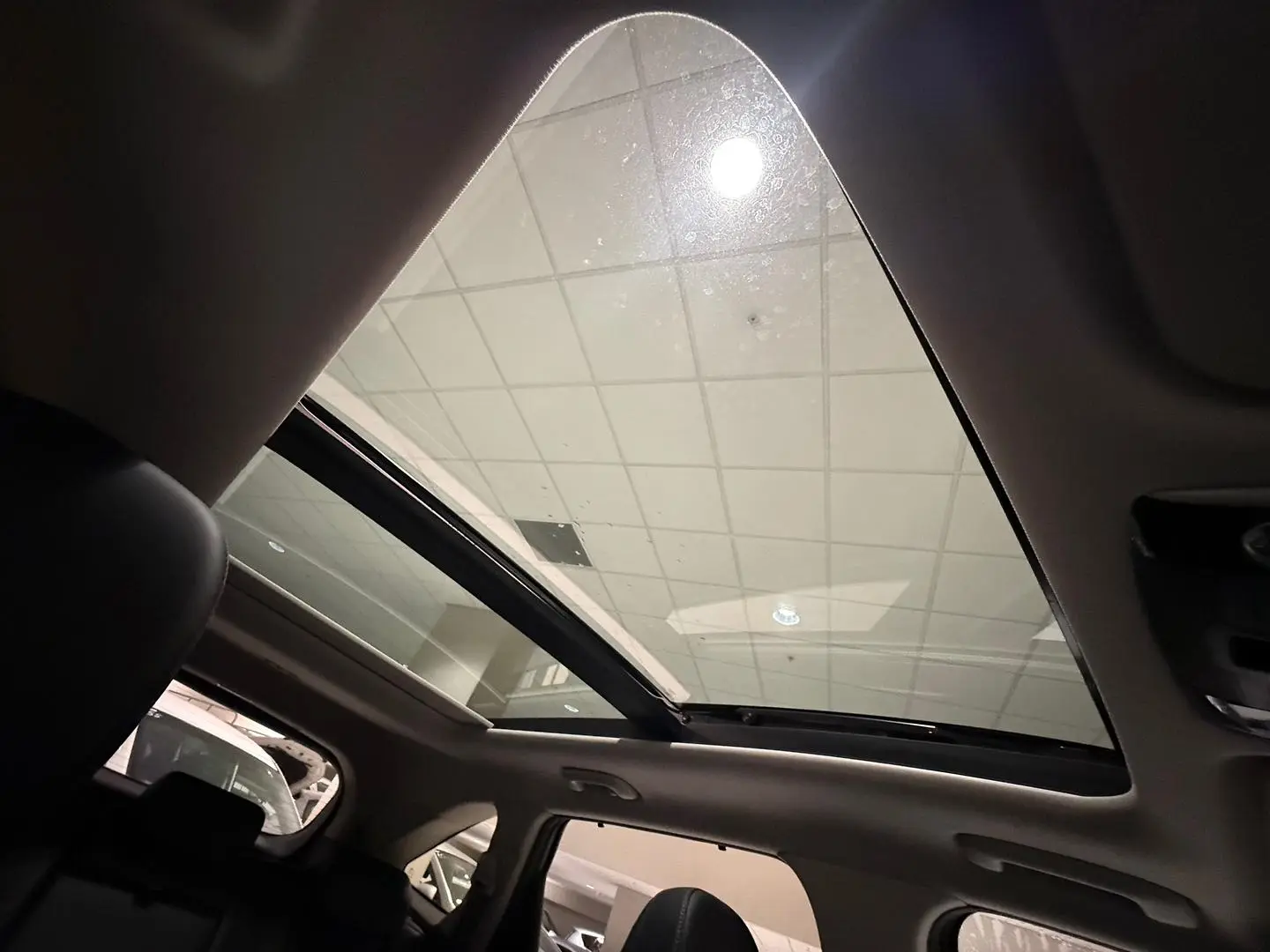 2022 Kia Sorento Gallery Image 34