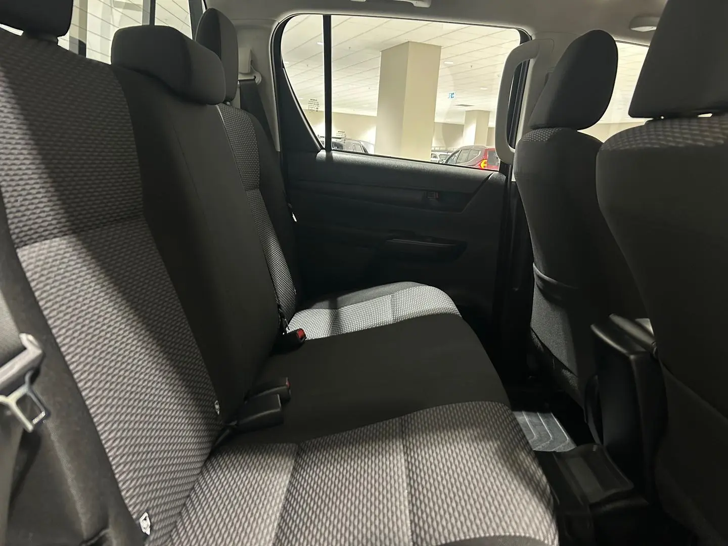 2022 Toyota Hilux Gallery Image 14