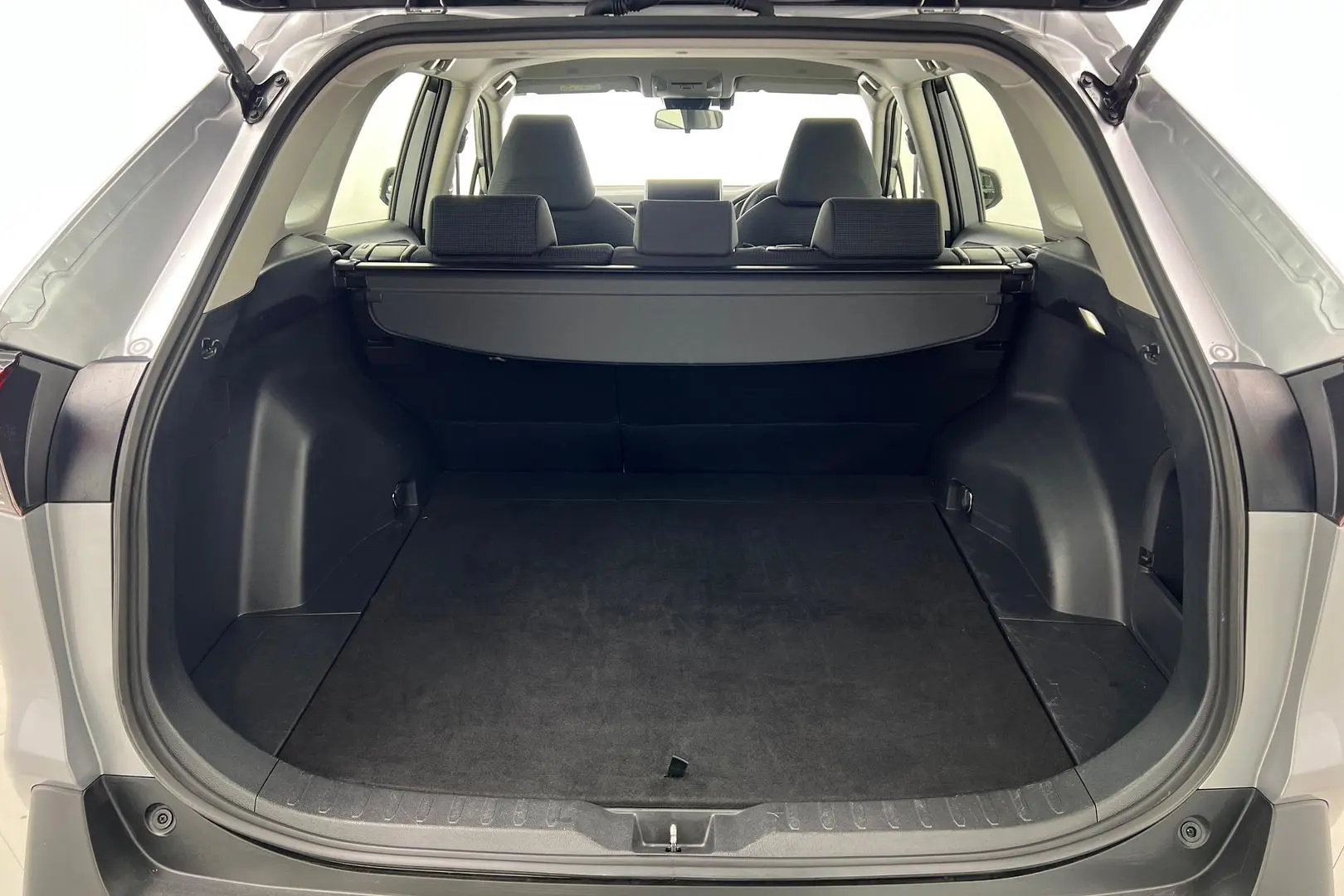 2024 Toyota RAV4 Gallery Image 24