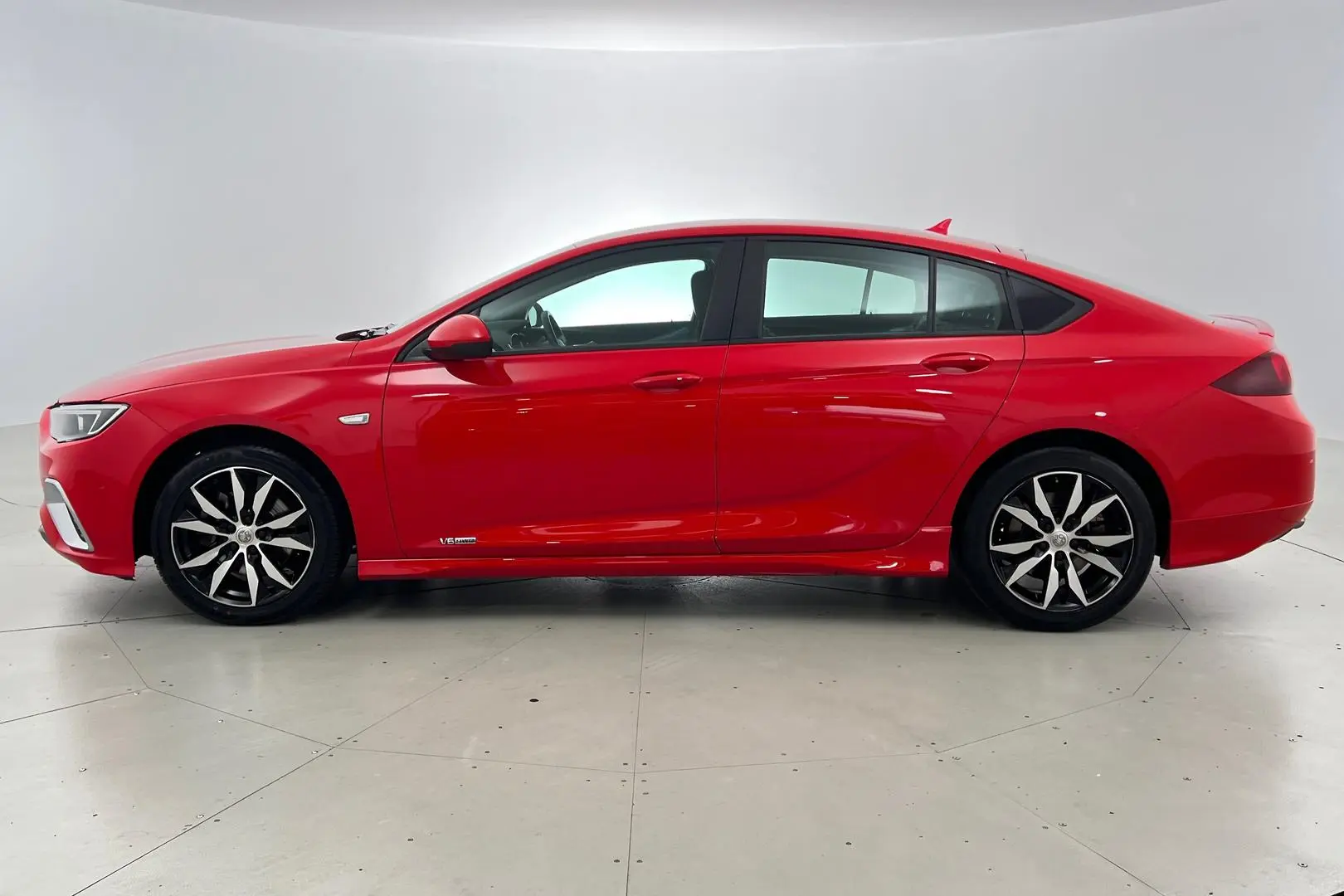 2019 Holden Commodore Gallery Image 8