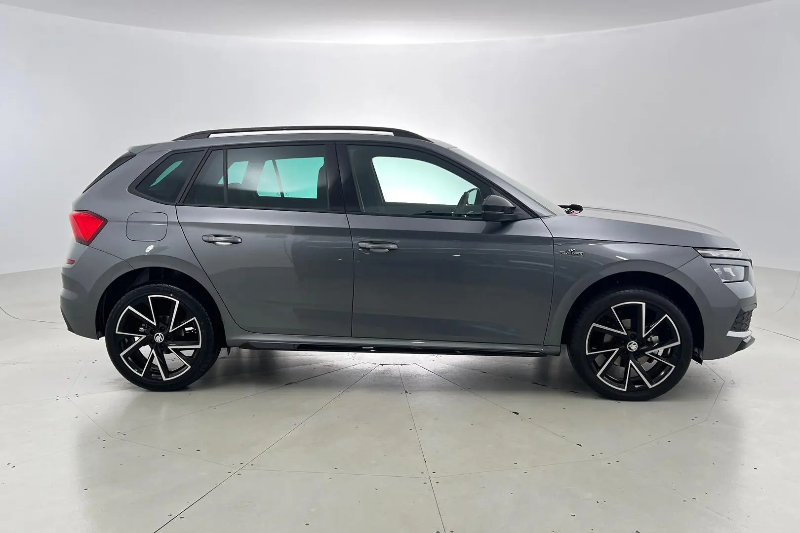 2022 SKODA Kamiq Gallery Image 3