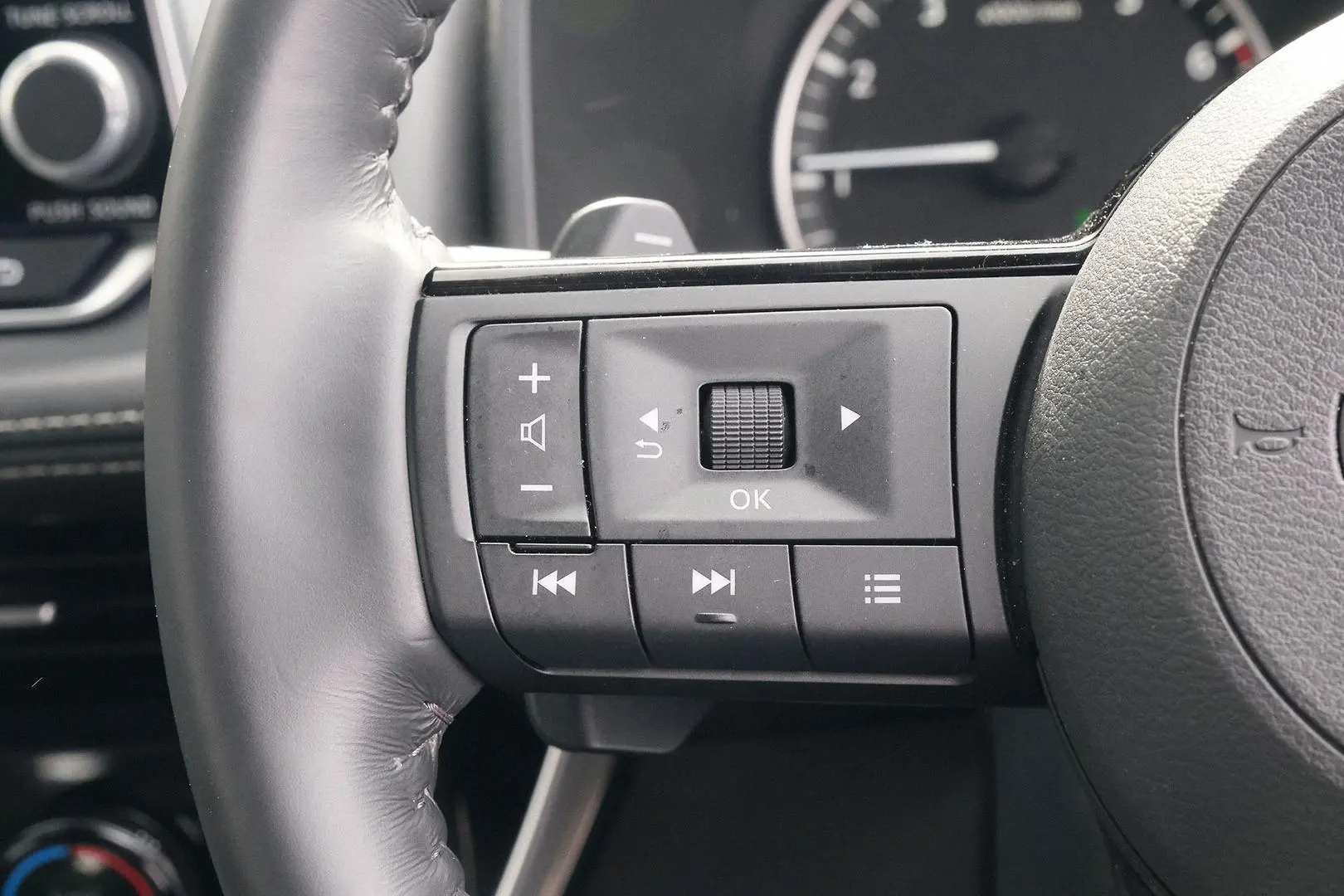 2023 Nissan X-TRAIL Gallery Image 15