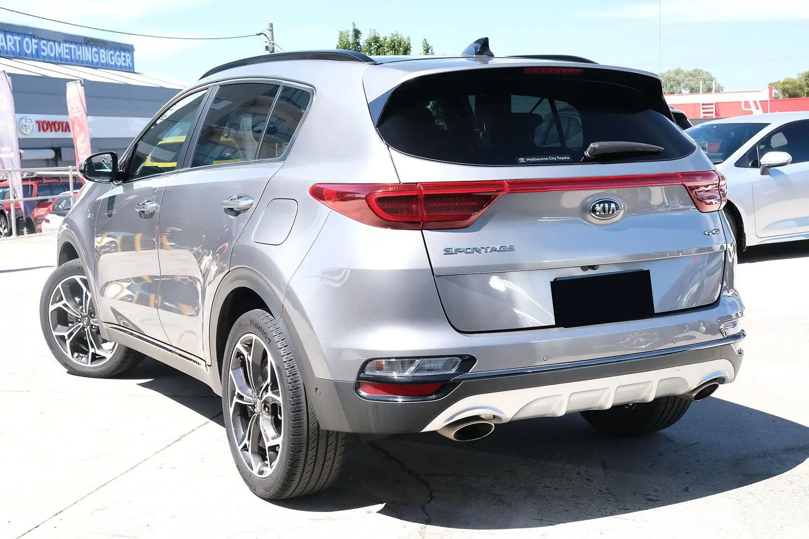 2020 Kia Sportage Gallery Image 2