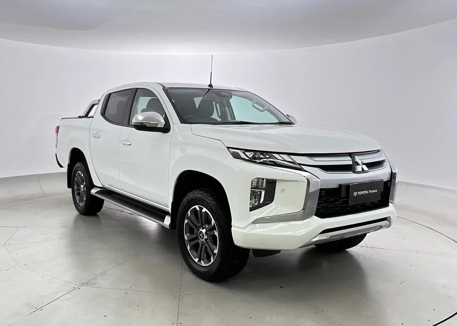 2019 Mitsubishi Triton Image 1