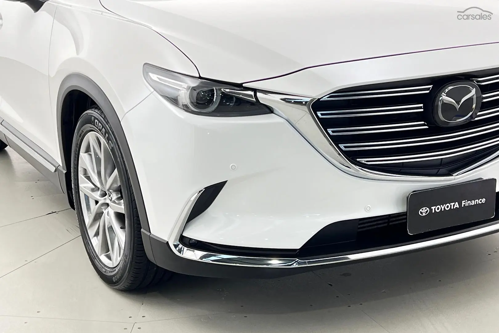 2017 Mazda CX-9 Image 2