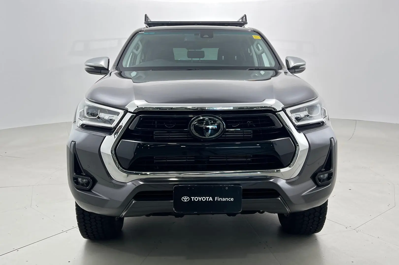 2022 Toyota Hilux Gallery Image 10