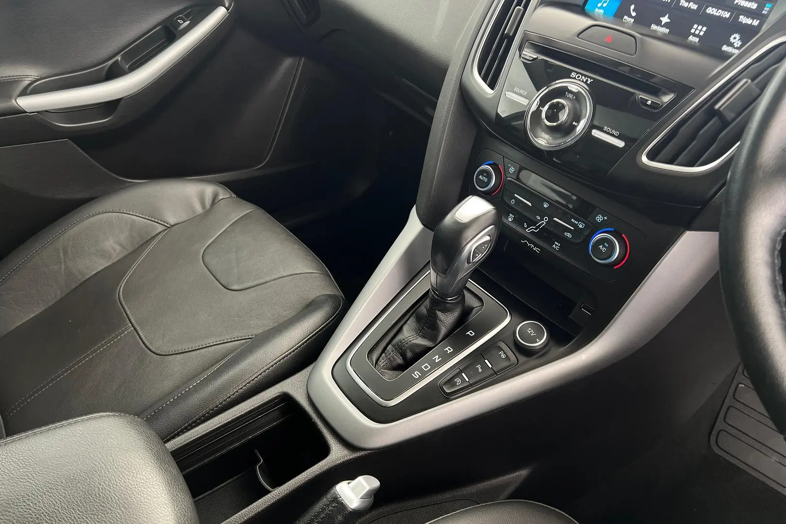 2017 Ford Focus Gallery Image 15
