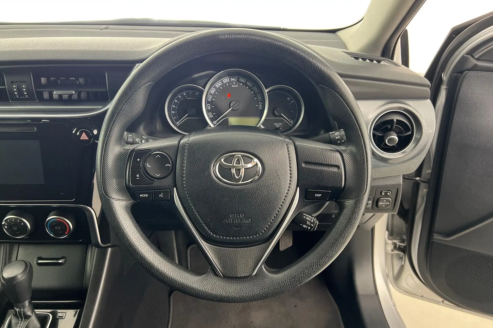 2016 Toyota Corolla Gallery Image 13
