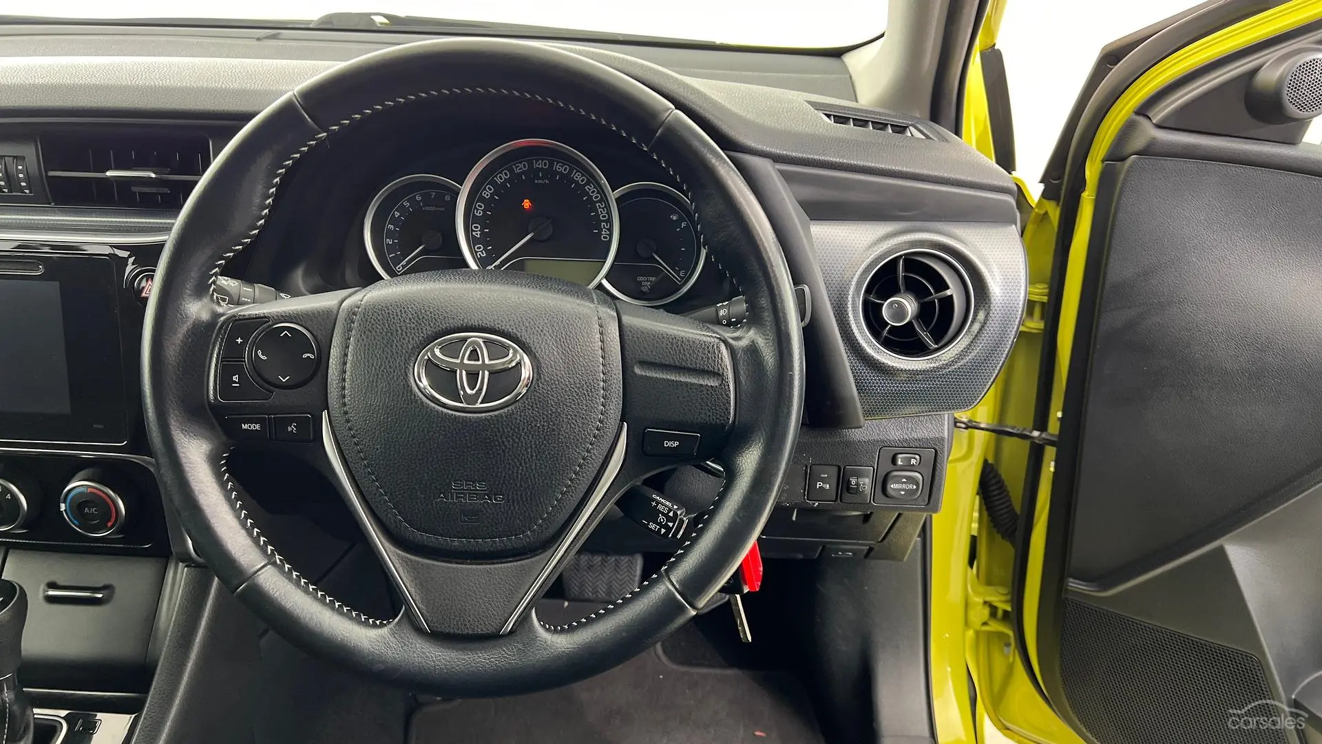 2018 Toyota Corolla Image 18