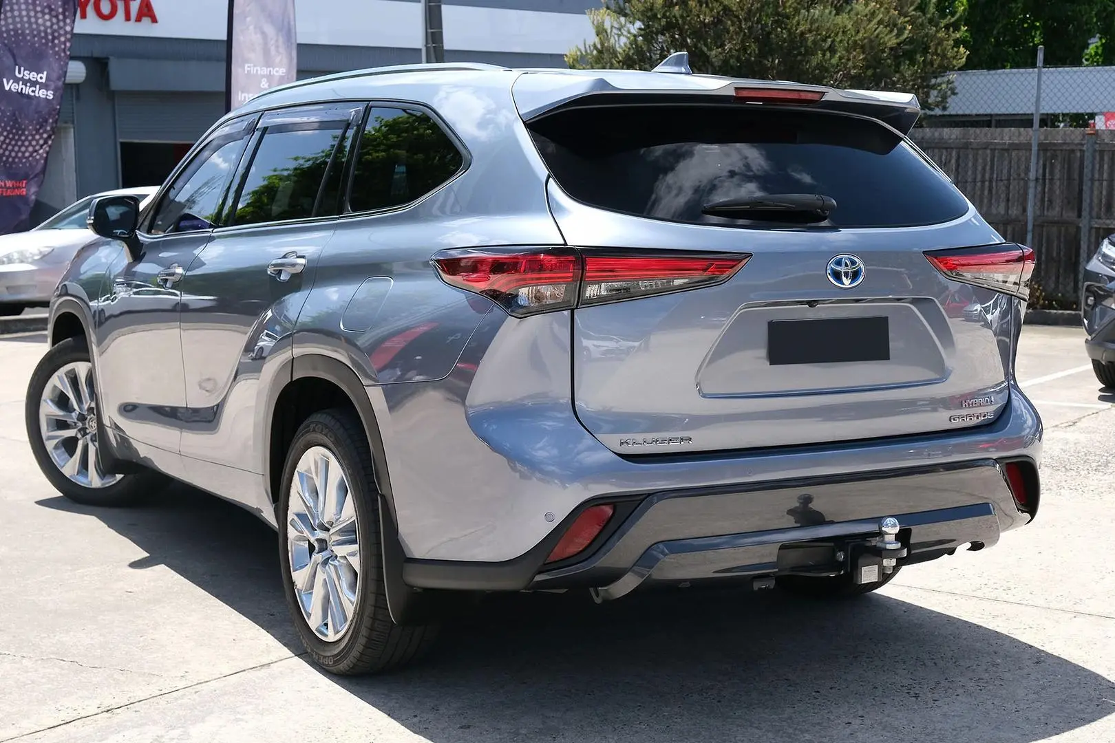 2022 Toyota Kluger Gallery Image 2