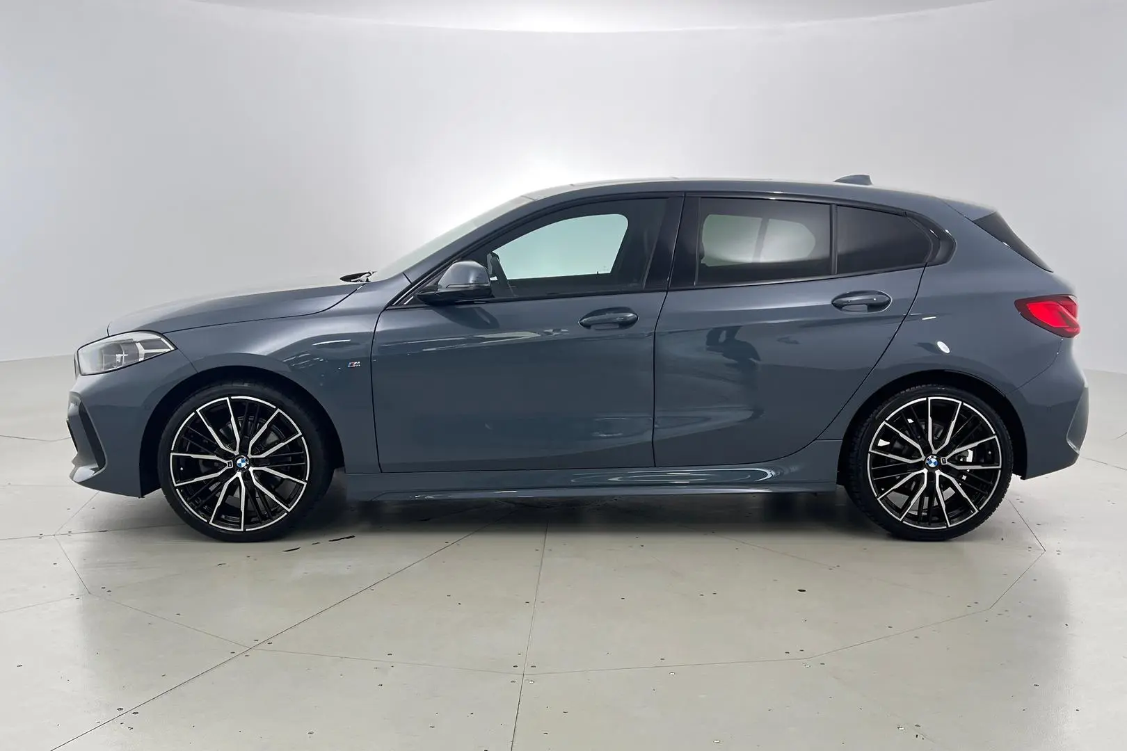 2023 BMW 1 Series Gallery Image 4