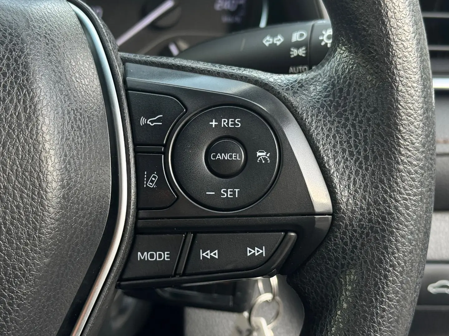 2018 Toyota Camry Gallery Image 17