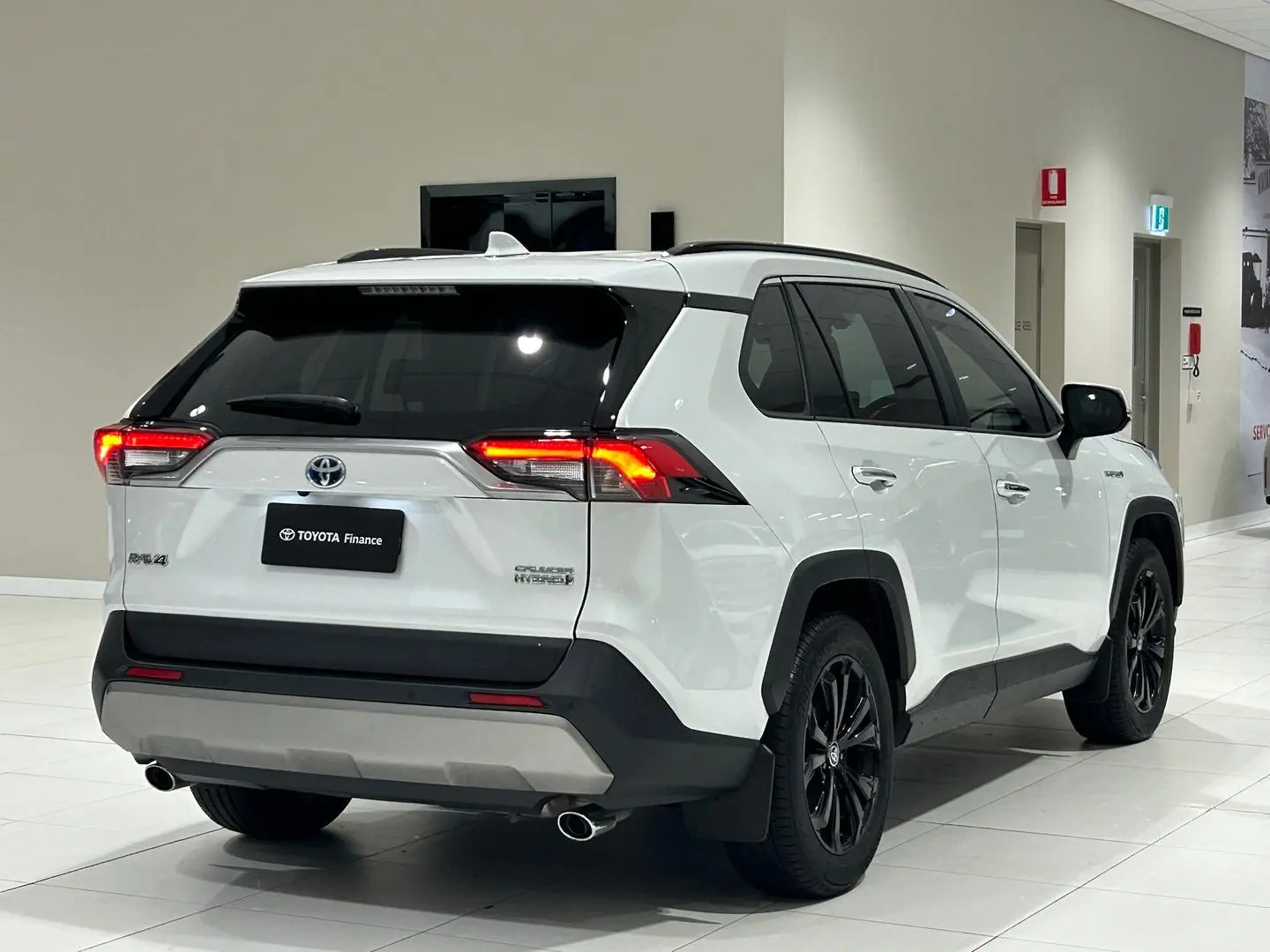 2024 Toyota RAV4 Gallery Image 10