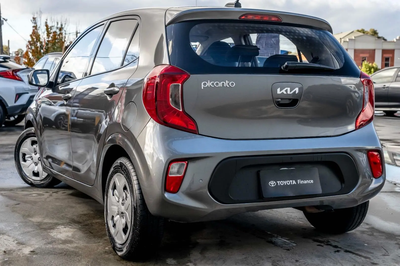 2023 Kia Picanto Gallery Image 2