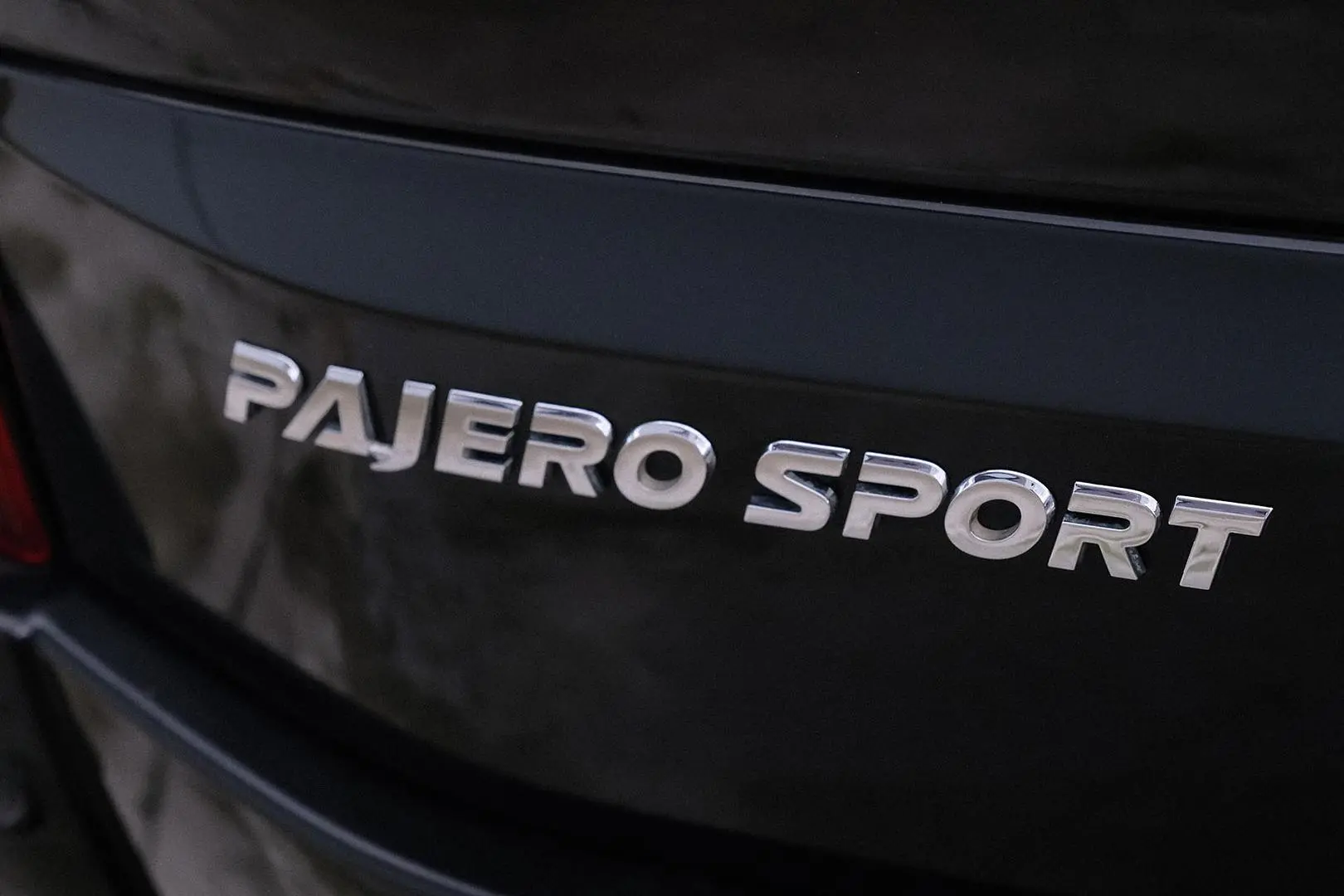 2018 Mitsubishi Pajero Sport Gallery Image 21