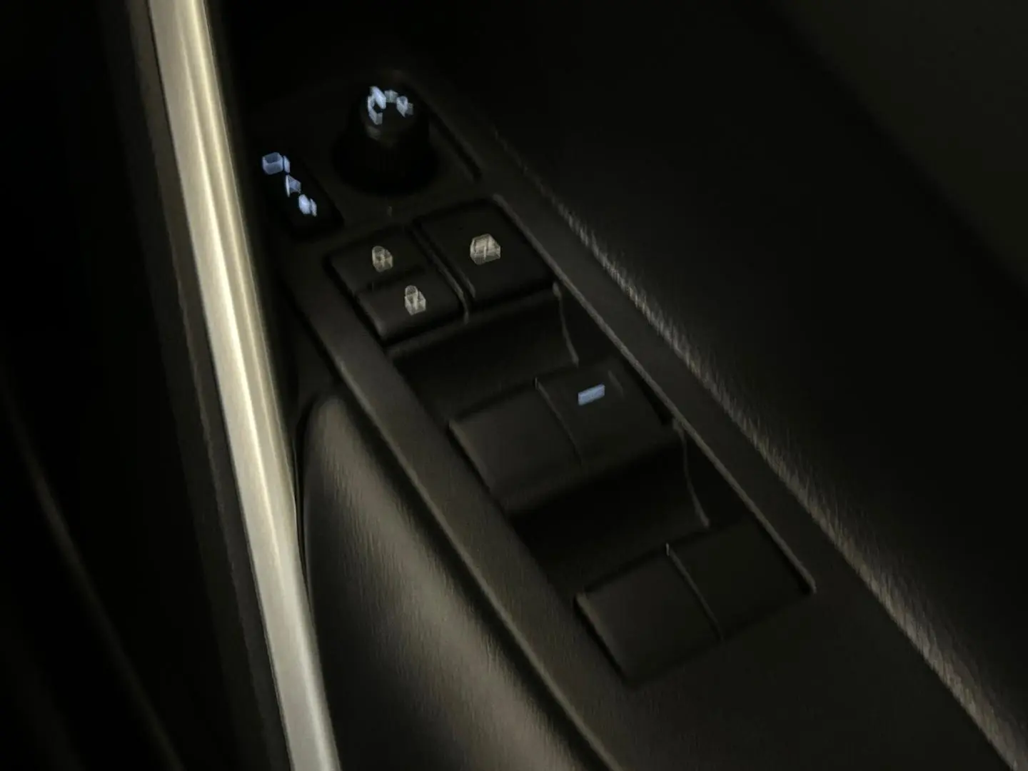 2024 Toyota Corolla Cross Gallery Image 20