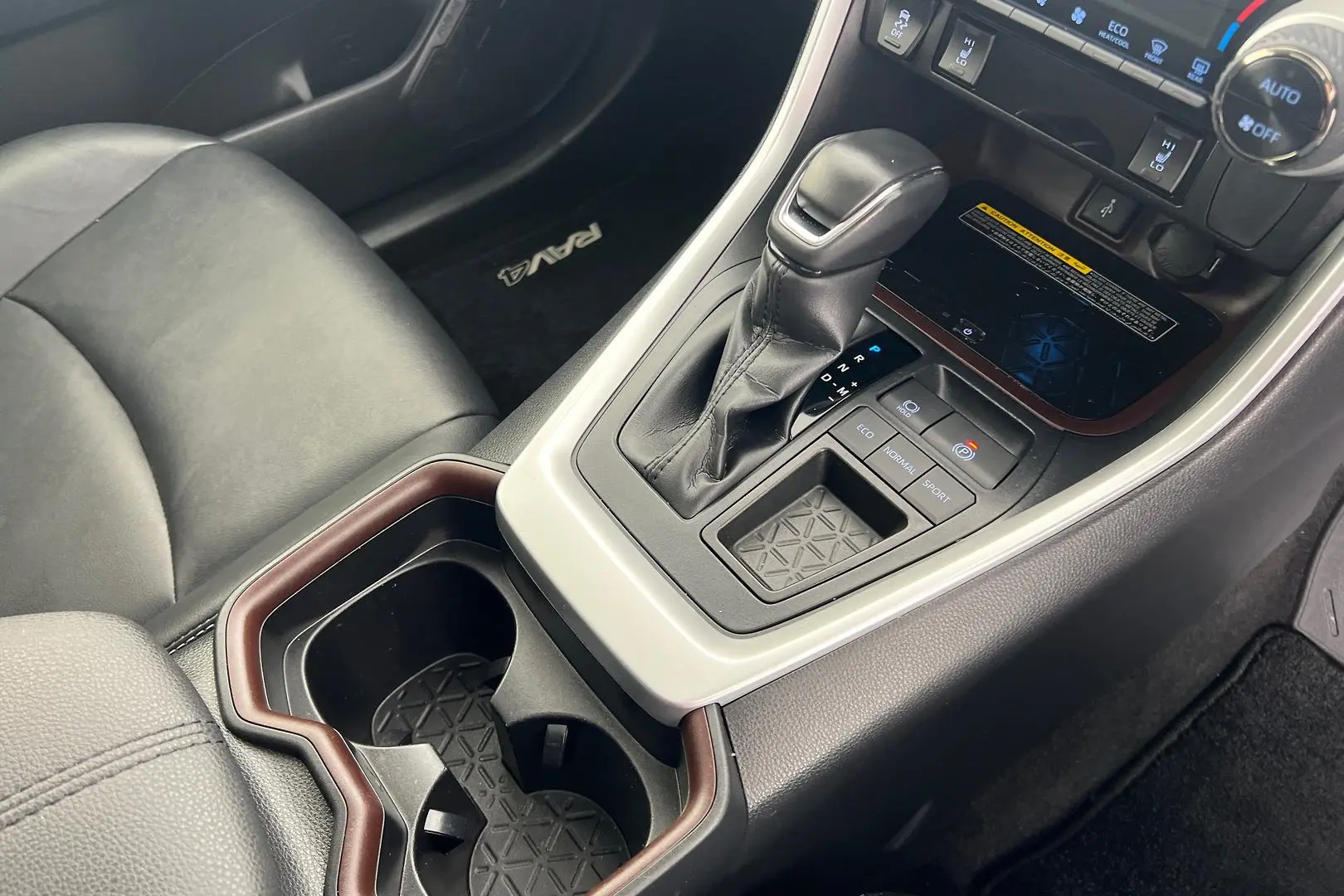 2021 Toyota RAV4 Gallery Image 22