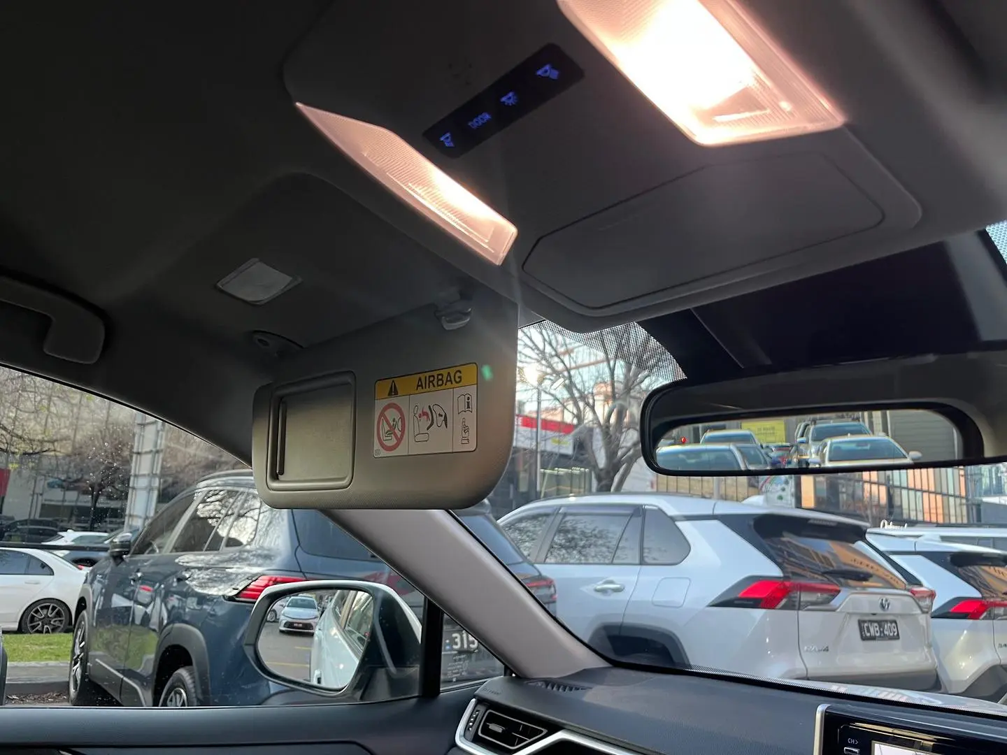 2023 Toyota RAV4 Gallery Image 24