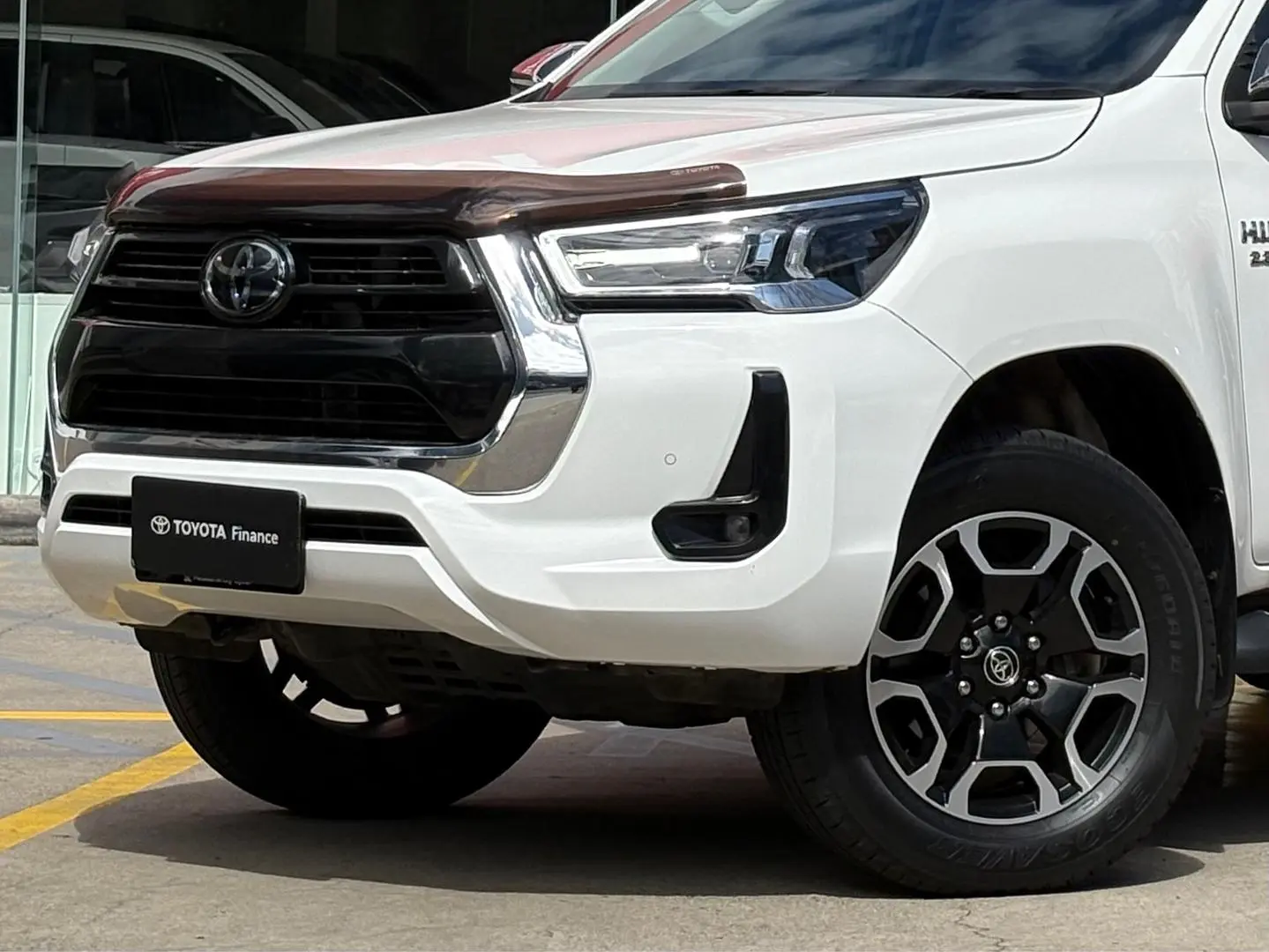 2022 Toyota Hilux Gallery Image 6