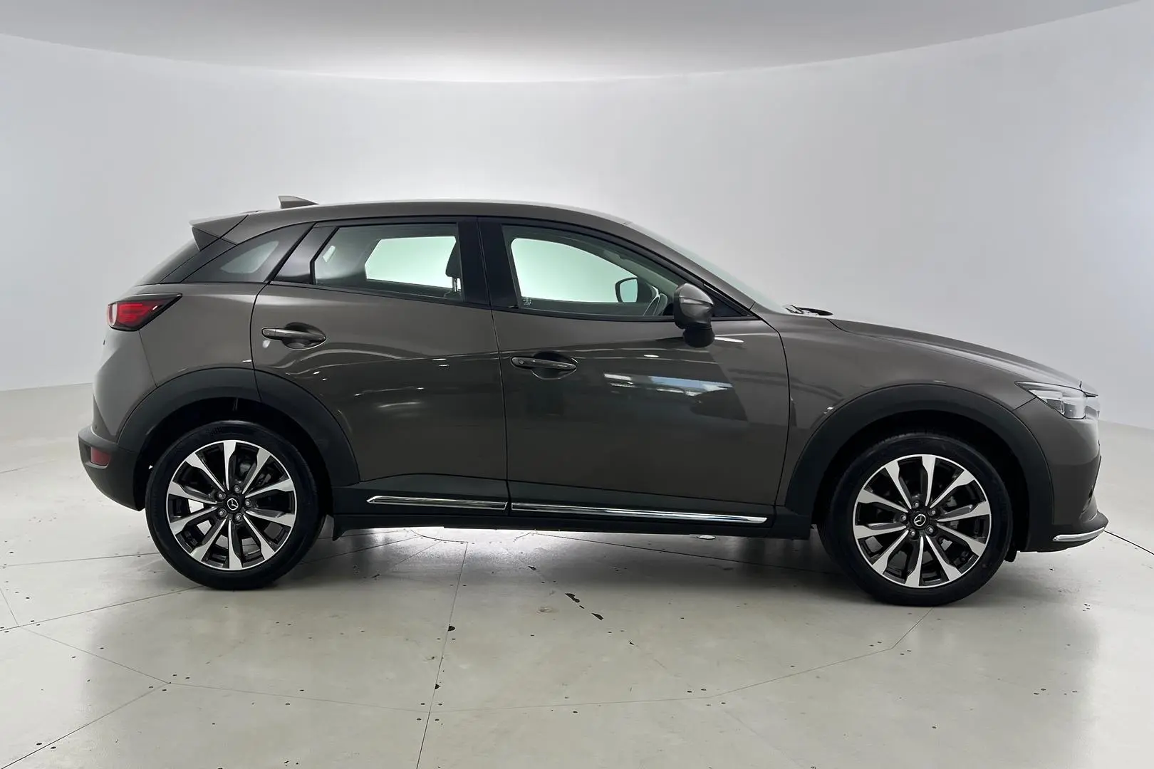 2020 Mazda CX-3 Gallery Image 3