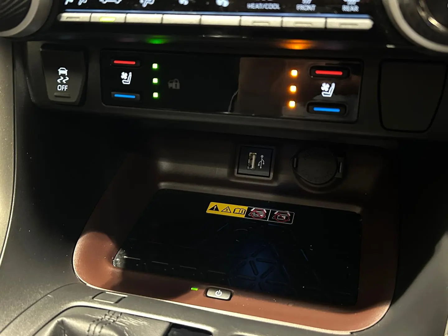2024 Toyota RAV4 Gallery Image 19