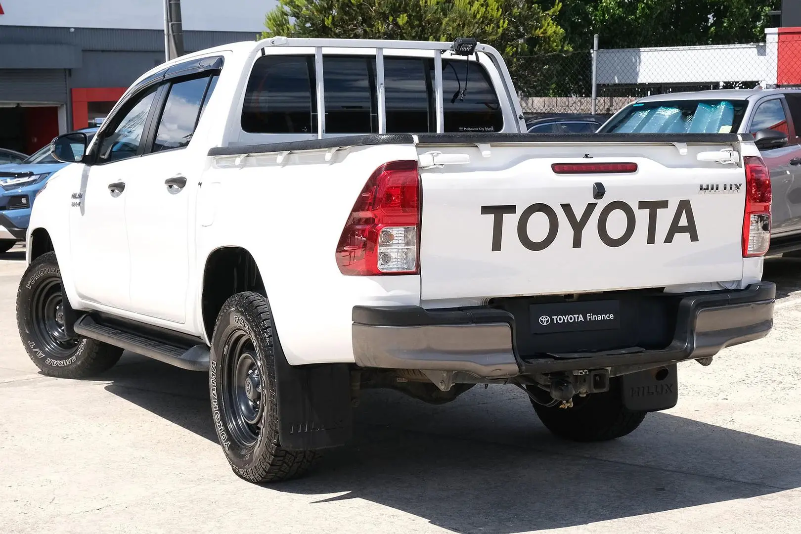 2020 Toyota Hilux Gallery Image 2