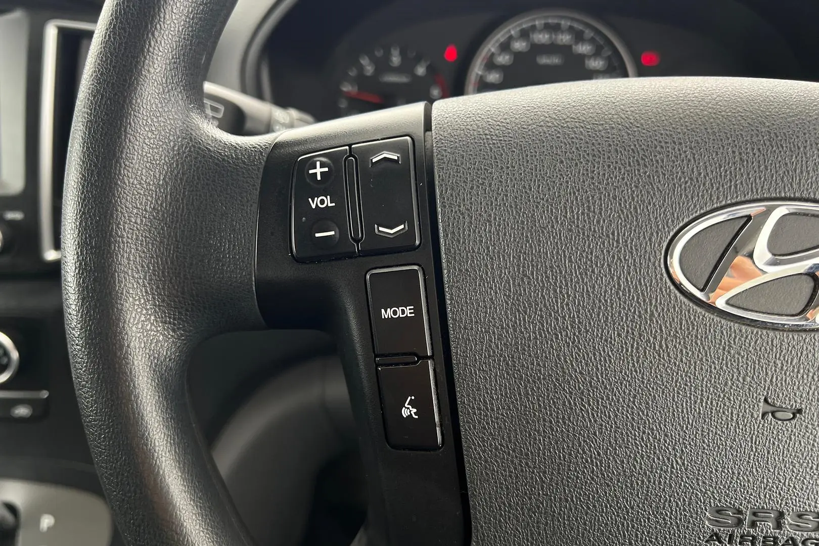 2018 Hyundai iLoad Gallery Image 18