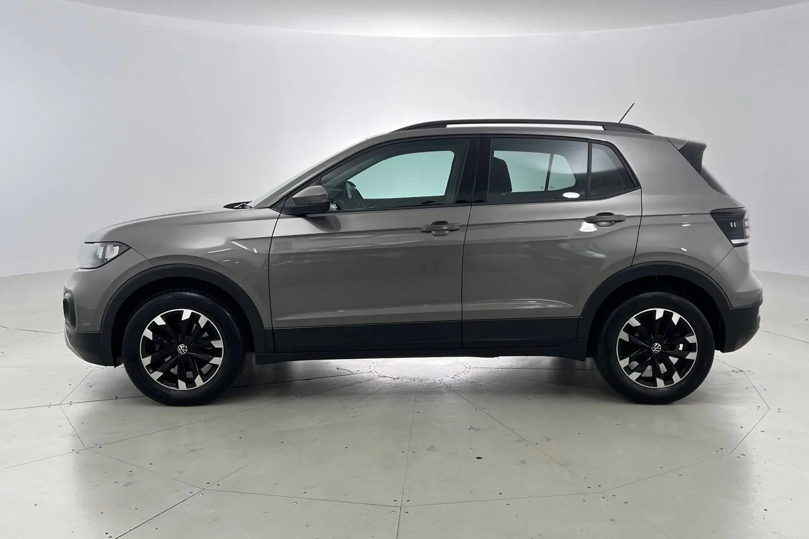 2021 Volkswagen T-Cross Gallery Image 7