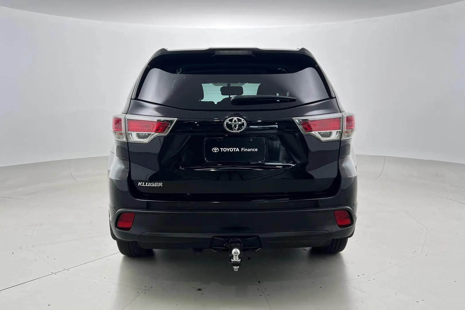 2014 Toyota Kluger Gallery Image 3