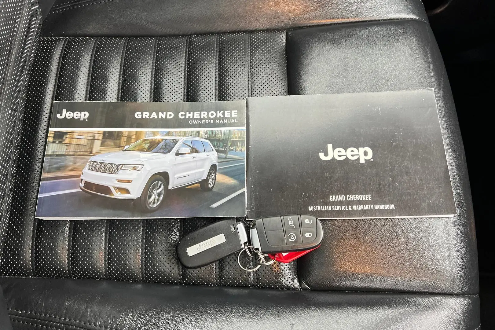 2021 Jeep Grand Cherokee Gallery Image 20