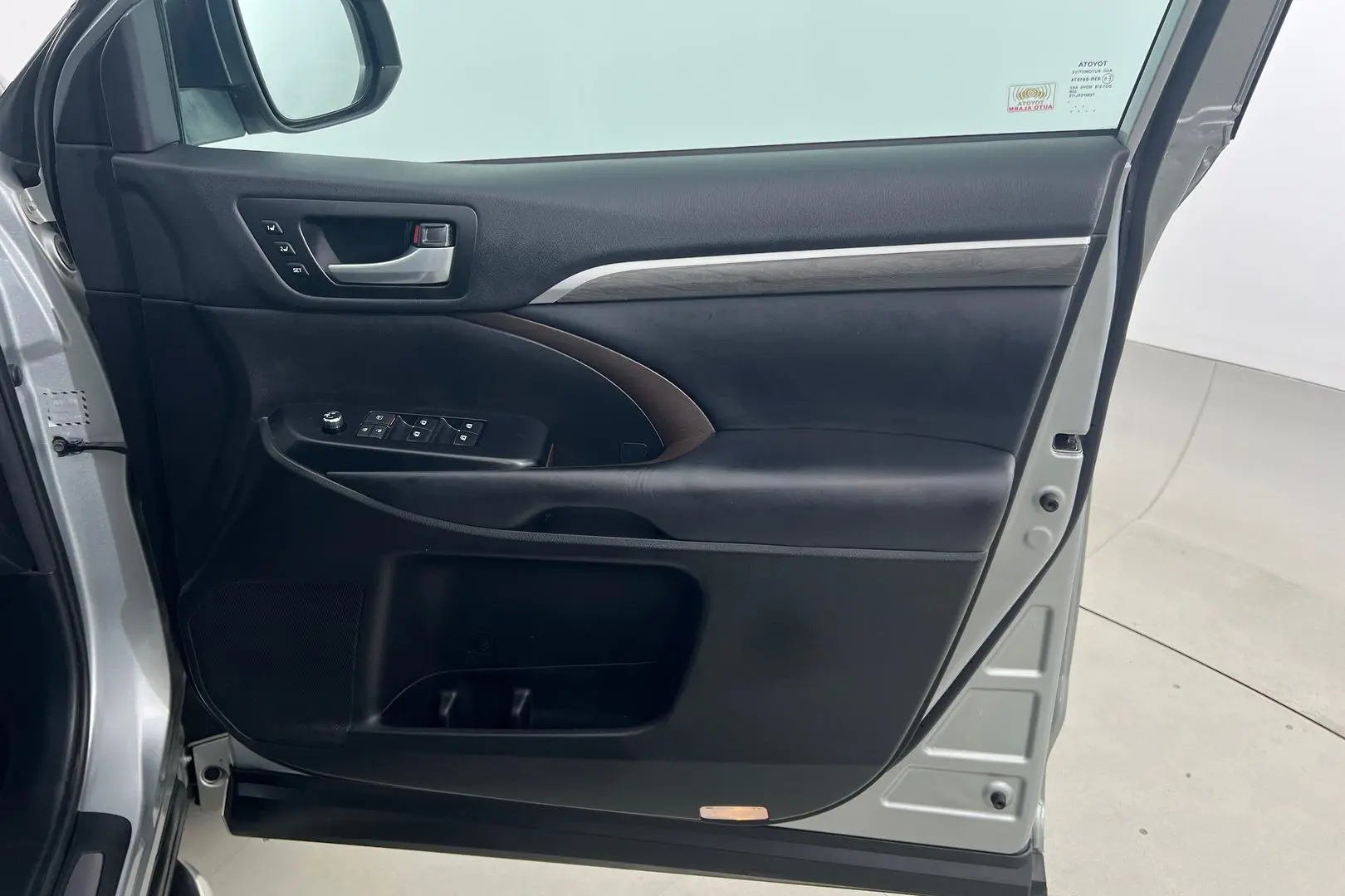 2018 Toyota Kluger Gallery Image 14