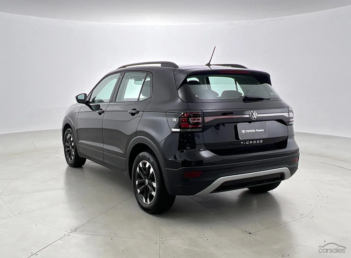 2022 Volkswagen T-Cross Image 2