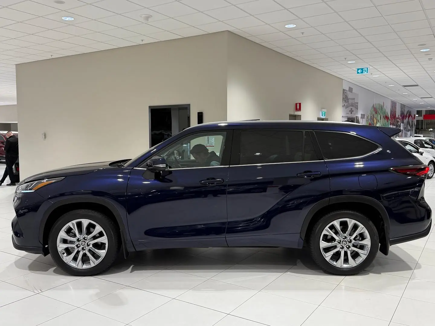 2024 Toyota Kluger Gallery Image 6