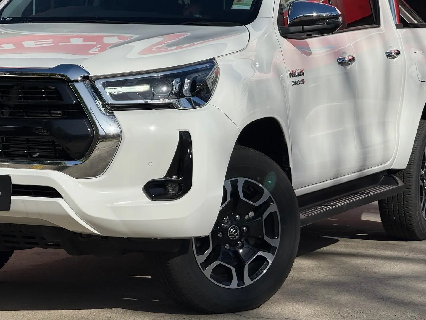 2023 Toyota Hilux Gallery Image 12