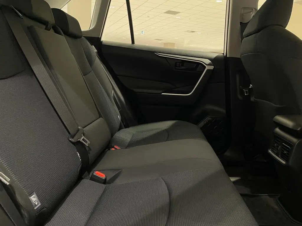 2022 Toyota RAV4 Gallery Image 14