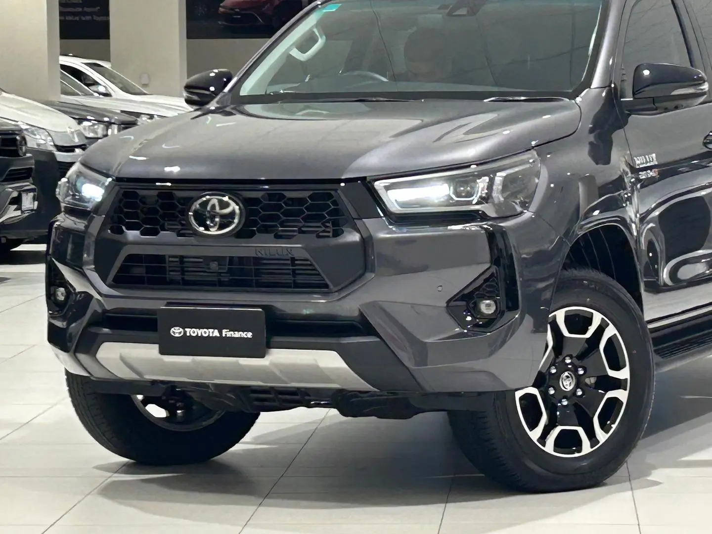 2024 Toyota Hilux Gallery Image 7