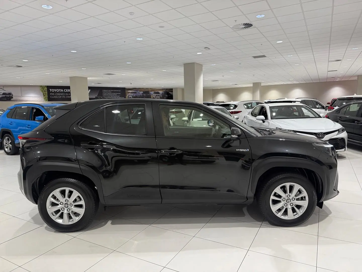 2023 Toyota Yaris Cross Gallery Image 2