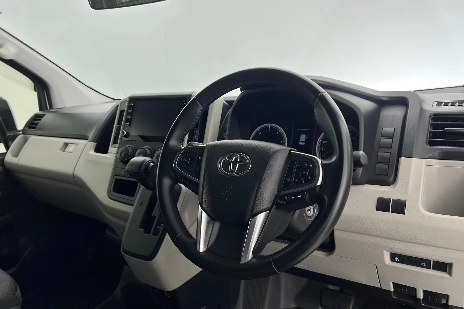 2021 Toyota Hiace Gallery Image 12