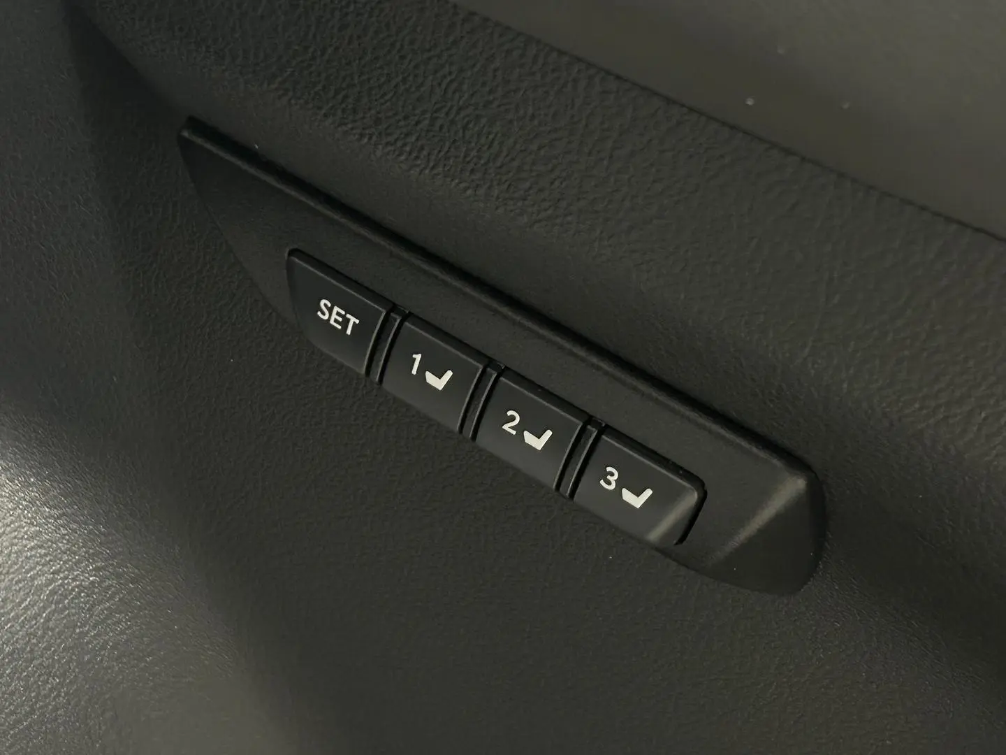 2021 Lexus NX Gallery Image 25