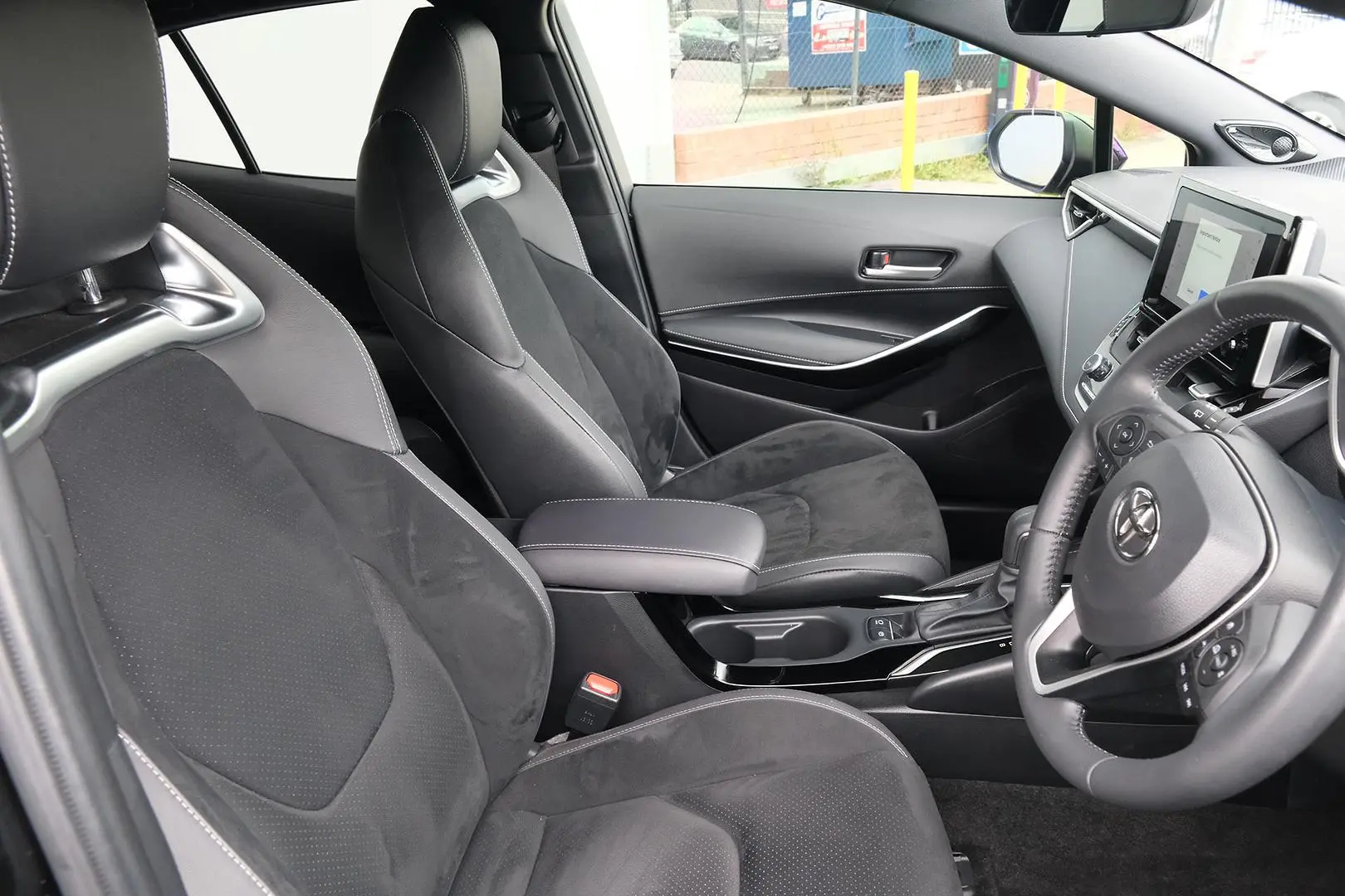 2023 Toyota Corolla Gallery Image 13