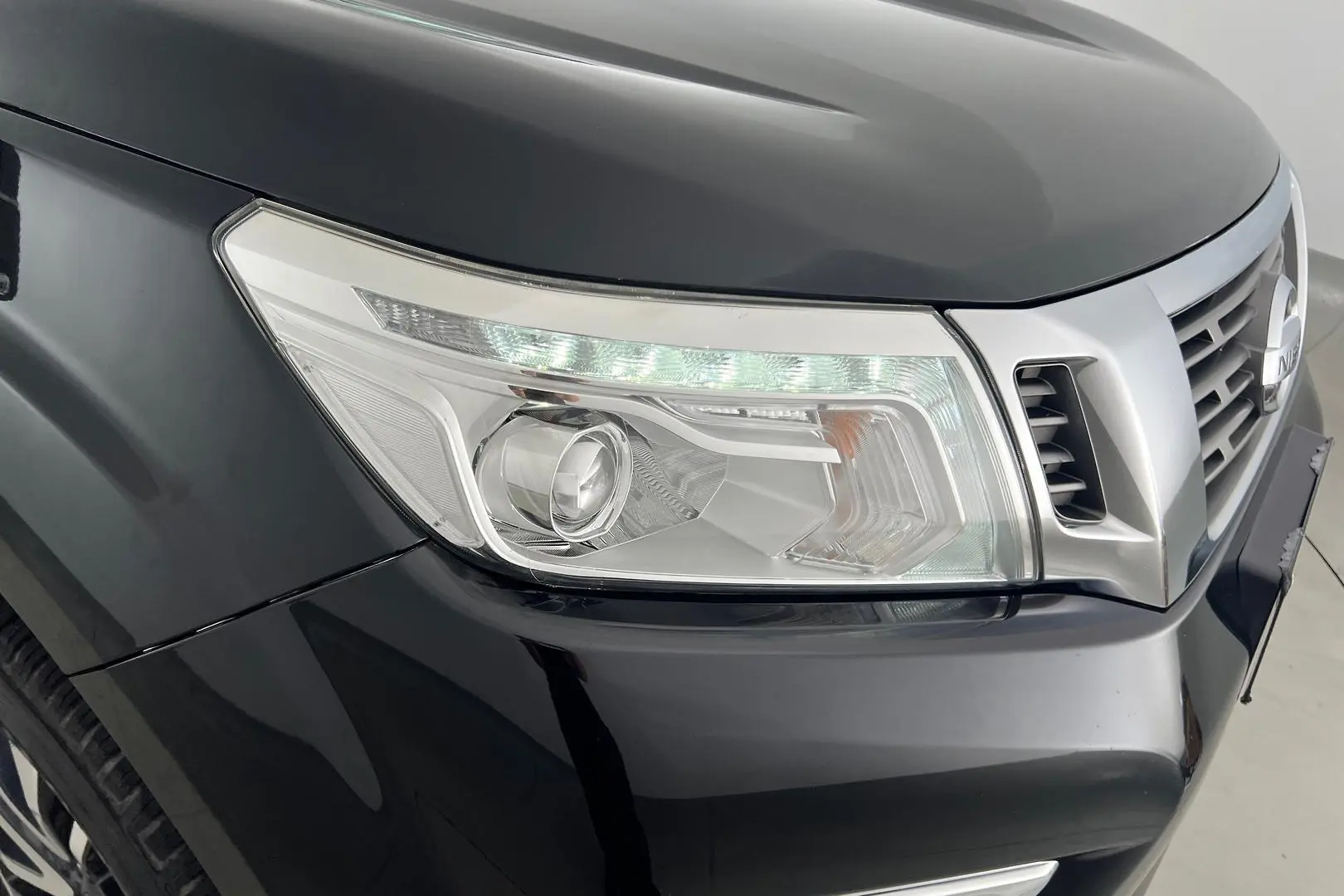 2019 Nissan Navara Gallery Image 16