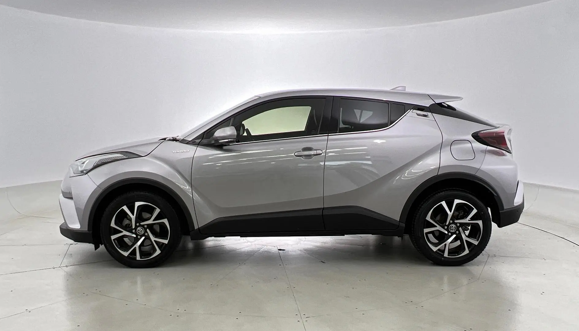 2017 Toyota C-HR Image 7